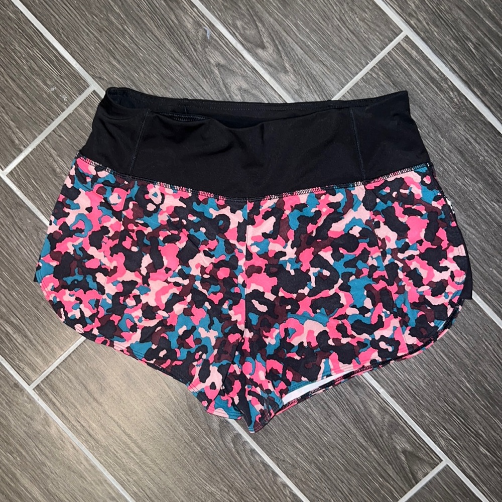 Athleta Running Printed Shorts 3.5” inseam Small Black Pink